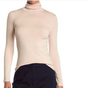 T Tahari Pale Pink Turtleneck Sweater/Size Medium